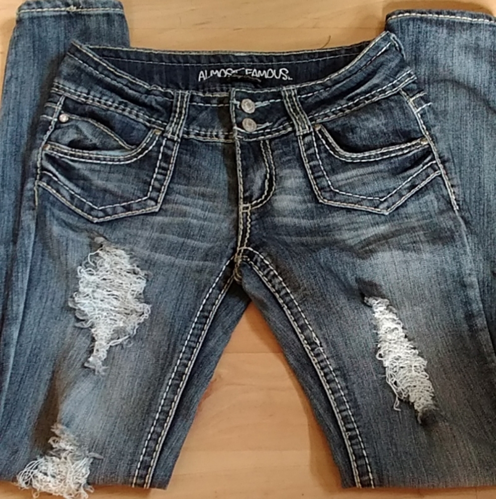 Almost Famous Jeans (sz. 7)